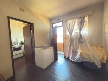 Flat & Apartment