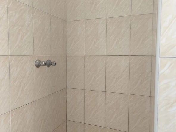 3 Bedroom Flat & Apartment