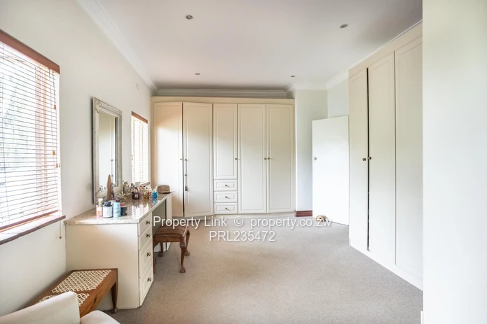 Absolutely Stunning Home Plus Cottage & Borehole (Sole Mandate)