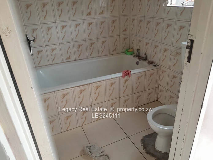 Well-Located Home Close To Aquatic Complex