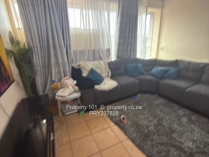 Avenues 2-Bedroom Flat for Rent – Secure & Central Location”