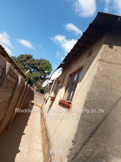 5-Bed Kuwadzana Home with Veranda & Secure Windows