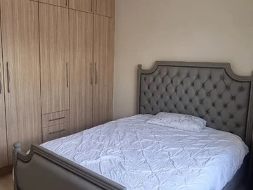 3 Bedroom Flat & Apartment