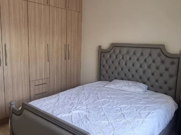 3 Bedroom Flat & Apartment