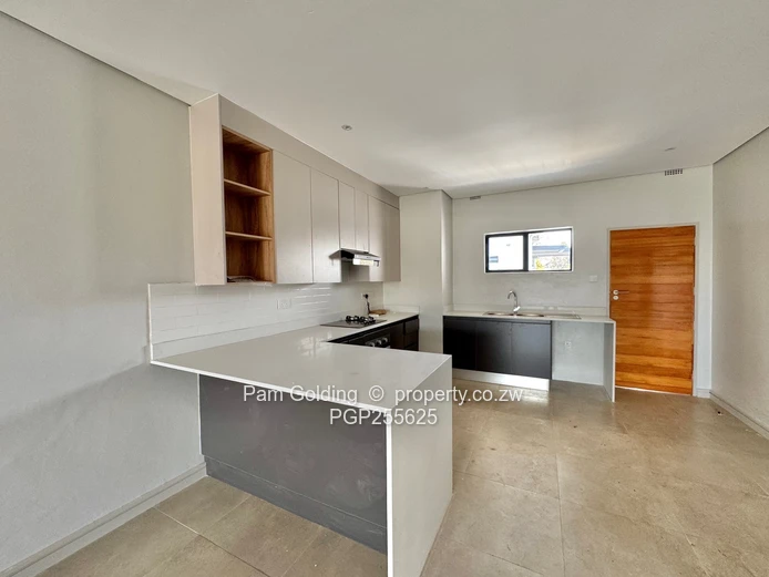 Modern 3 Bedroom Apartment - Highlands 