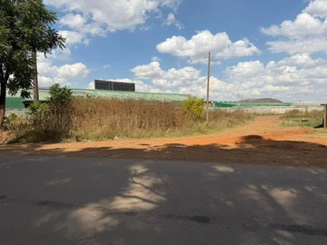 Commercial & Industrial Land