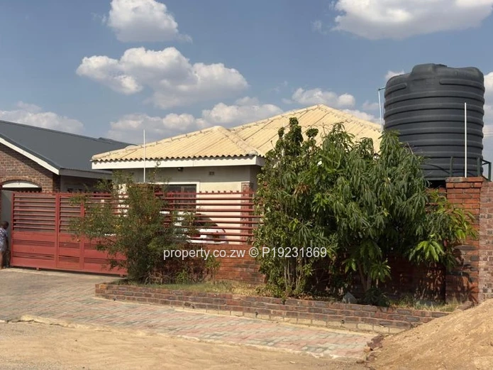 SOUTHVIEW PARK (FIDELITY) House for sale