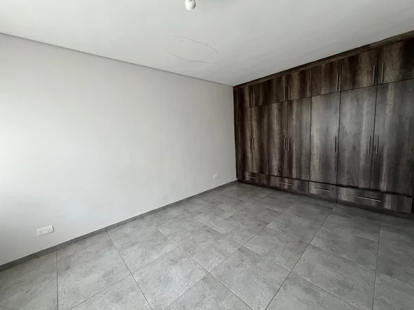 3 Bedroom Garden Flat