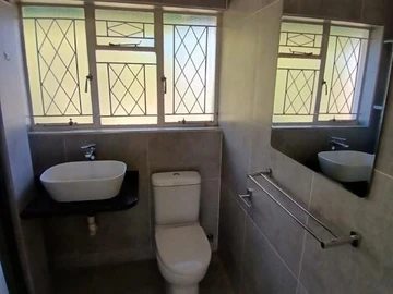2 Bedroom Garden Flat