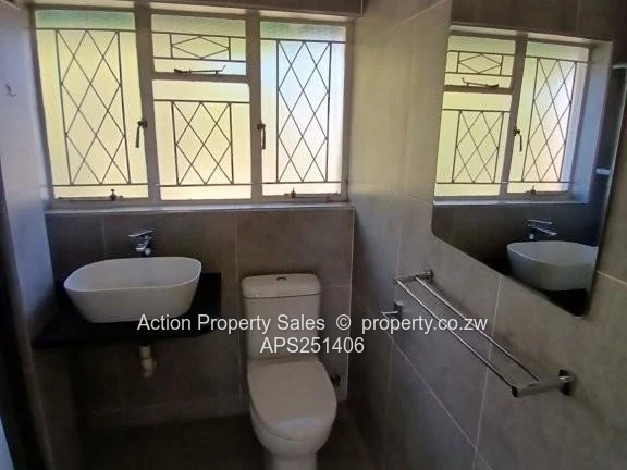 2 Bed Garden Flat On 2nd Street Ext! 