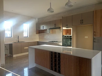 Arlington Newly Built House For Sale 