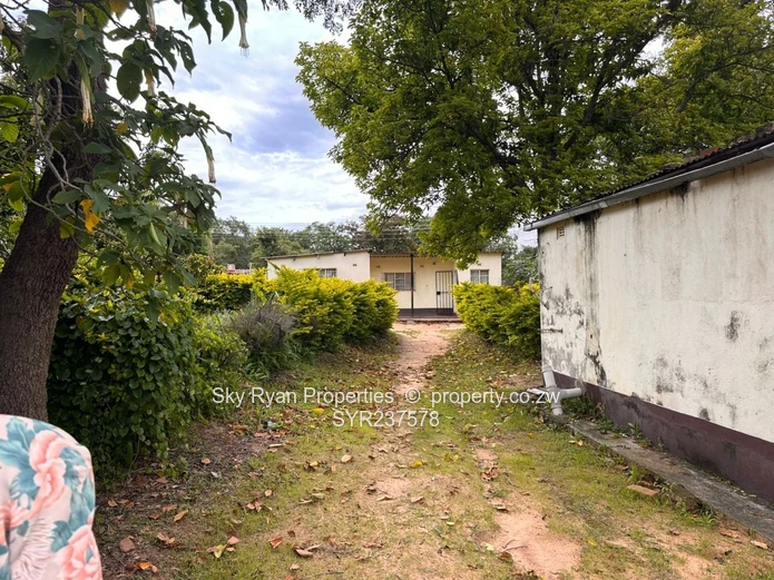 4 Bedroomed Residential Property for Sale – Waterfalls