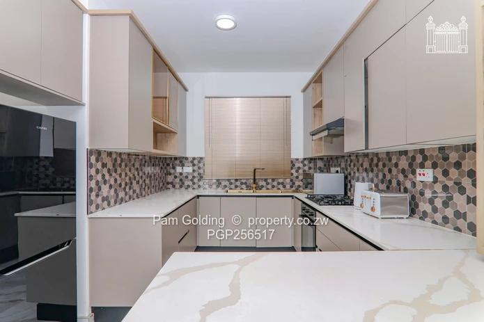1 Bedroom Apartment to Rent in Borrowdale West (Sole Mandate)