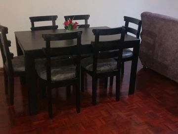 2 Bedroom Flat & Apartment