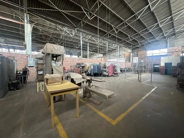 Warehouse & Factory