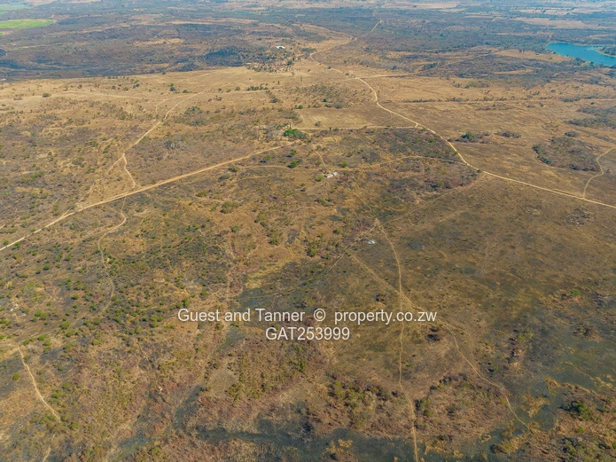 A Choice Of Two Farms - Banket / Rafingora