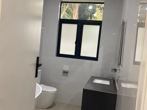 4 Bedroom Garden Flat