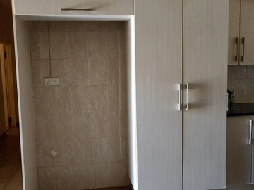 3 Bedroom Flat & Apartment