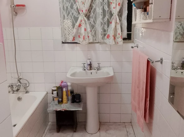 2 Bedroom Garden Flat