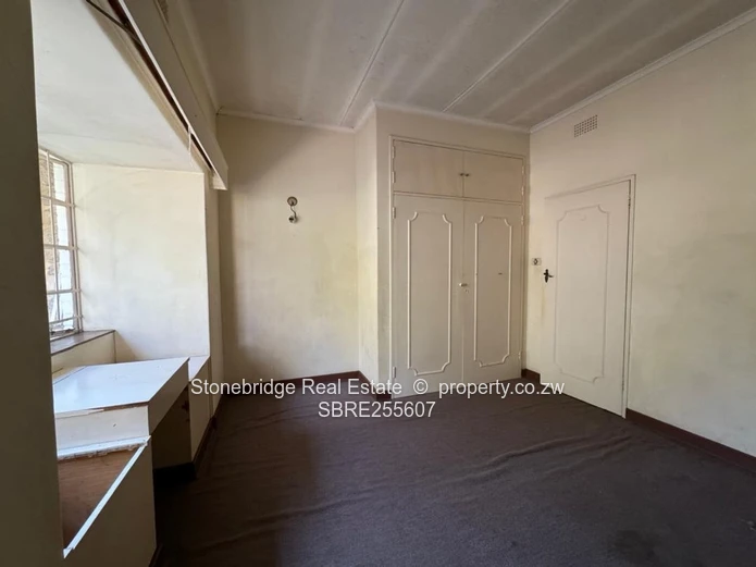 5 Bedroomed House in Burnside For Sale