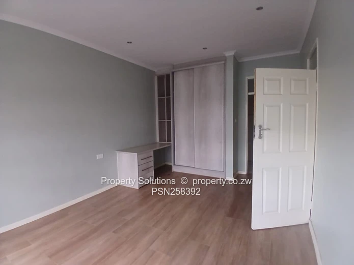 Modern 3-Bedroom Townhouse to Rent in Greencroft