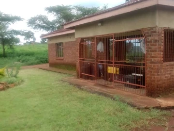 Off-Grid Ready Home for Sale in Crowhill – Borehole & Solar.
