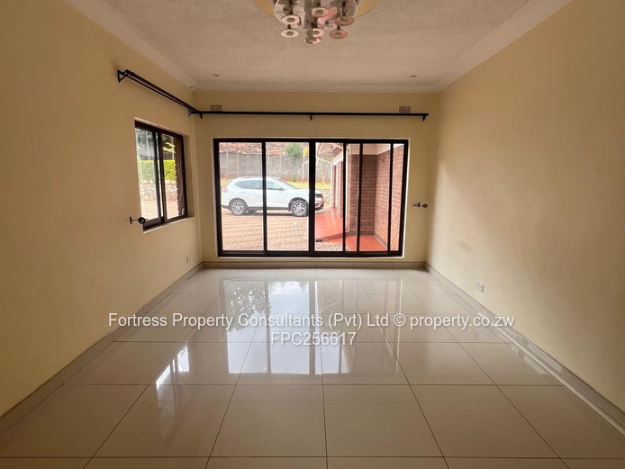Glen Lorne 5-Bed Home with Borehole & Jacuzzi