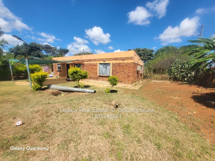 Large Stand With Incomplete House & Cottage For Sale