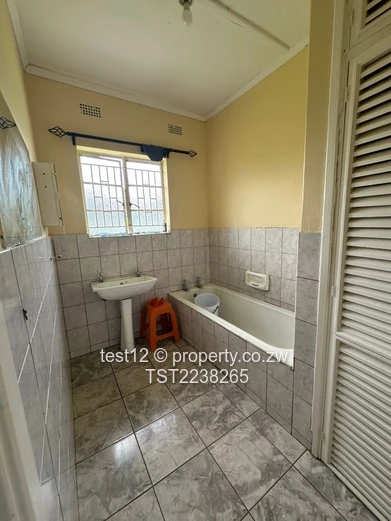 Greendale house for sale  (Sole Mandate)