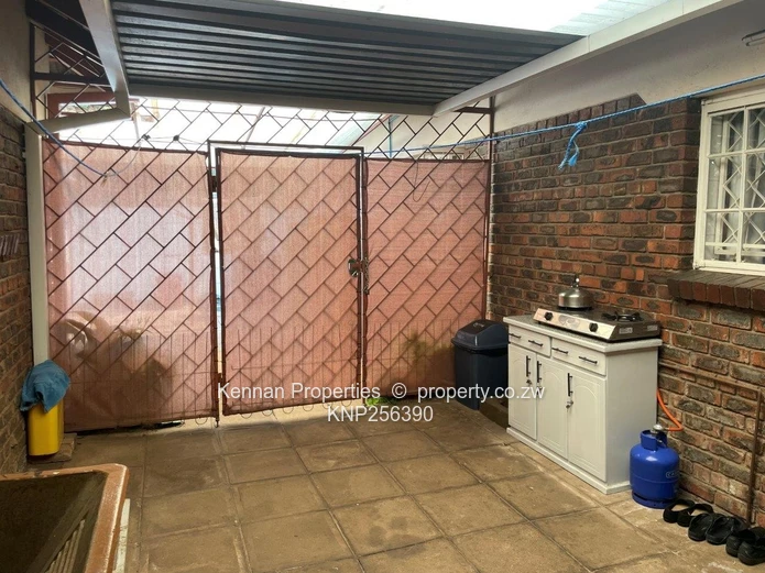 Simplex Cluster House Unit in Avondale