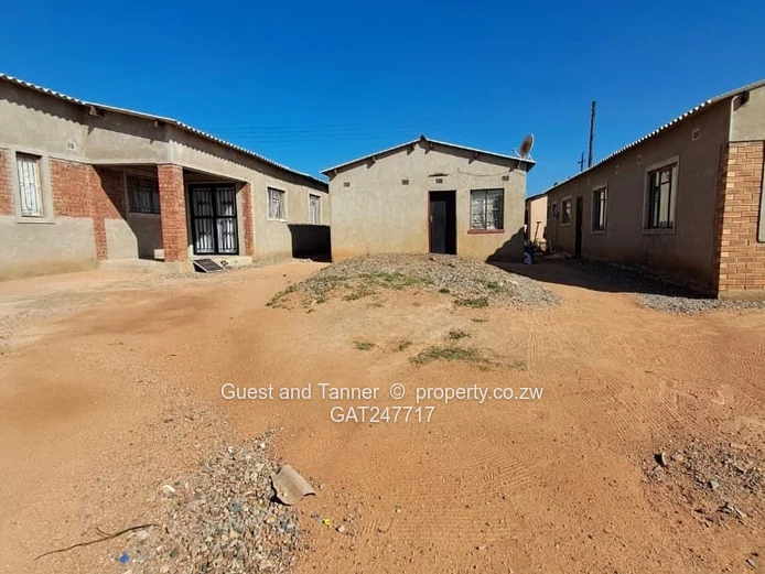 4 Roomed House for Sale in Pumula South