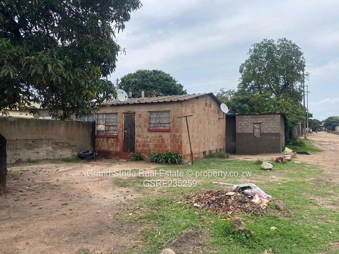 Corner Core House For Sale In Zengeza 3