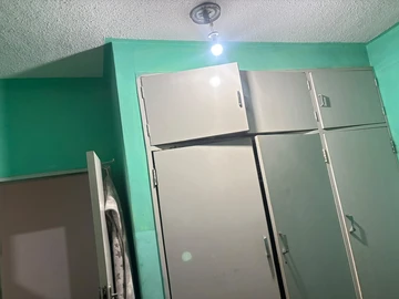 2 Bedroom Flat & Apartment