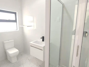 3 Bedroom Garden Flat