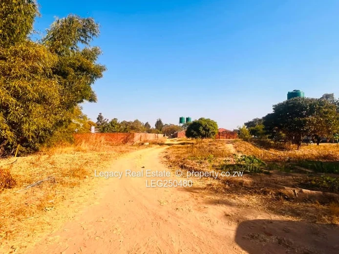 Sunlit 1,923m² Stand in Prospect — Tarred Roads & Municipal Water
