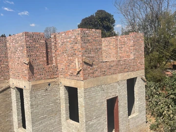 4 Bedroom Flat & Apartment