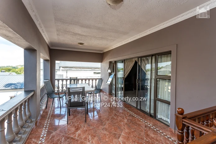 4 Bedroom House for Sale in Borrowdale Brooke (Sole Mandate)