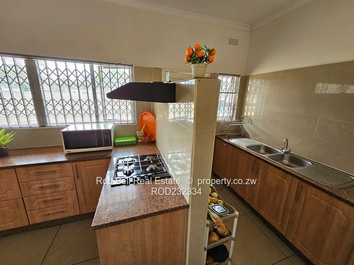Neat 4-bedroom home close to UZ