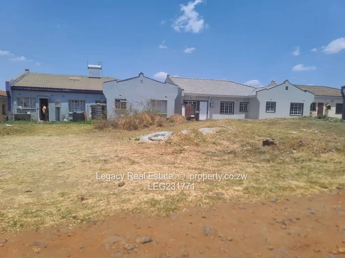 Pamvura Sunset Gated Community Stand For Sale.