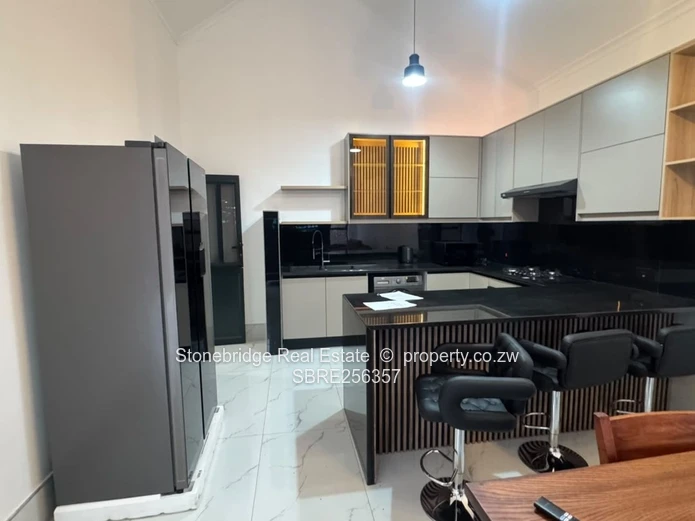 3 Bedroom Townhouse in Hillside For Sale