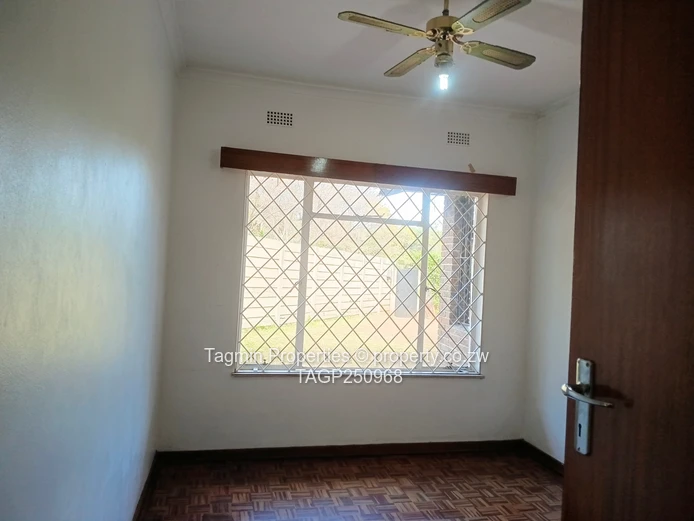 Modern 2-Bed fla for Rent in Sentosa Heights Complex (Roy road)