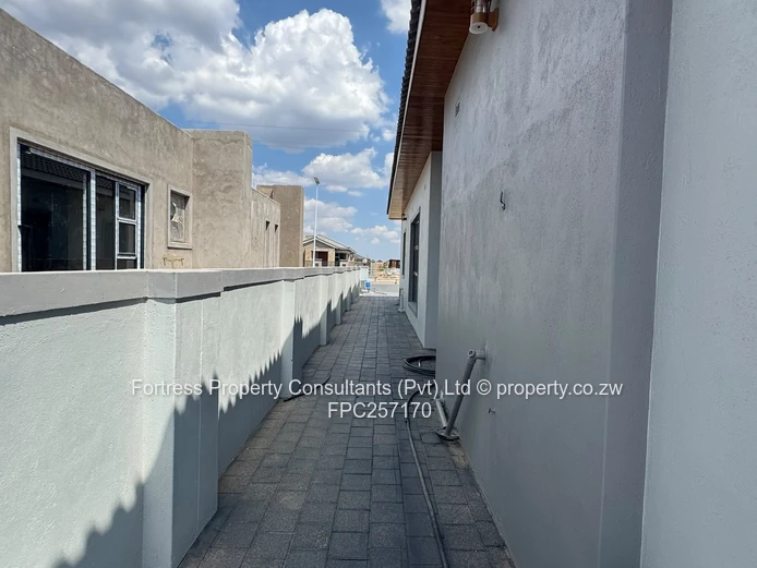 Brand New 4-Bed House in Arlington East