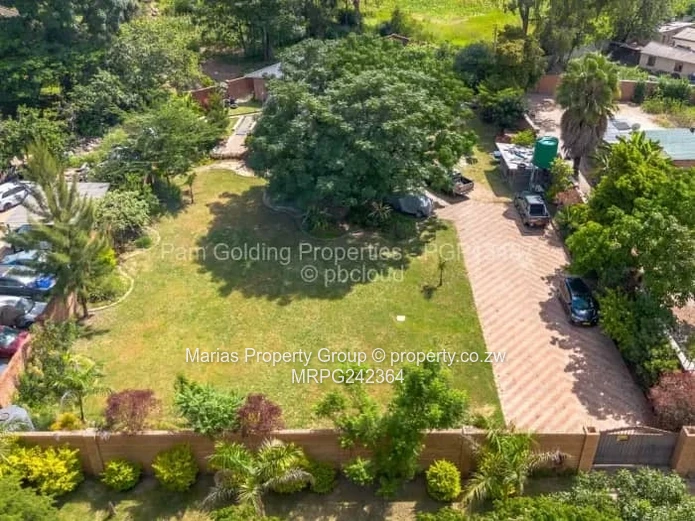 Greendale Brick Townhouse Complex - Furnished, Borehole