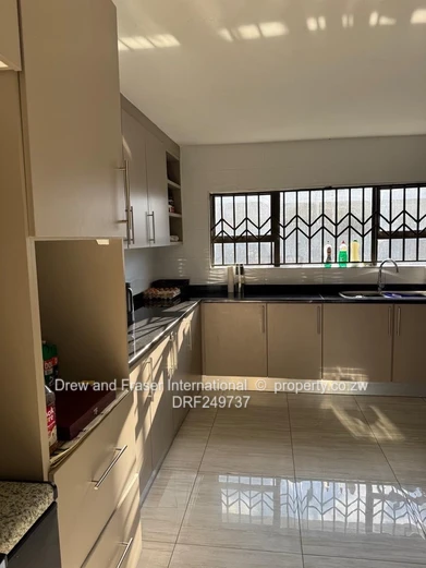 Modern 4-Bed Home in Mabvazuva, Ruwa – Borehole & Tank