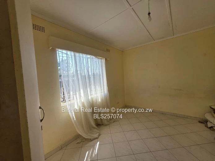 3-bedroom house for rent in Westgate