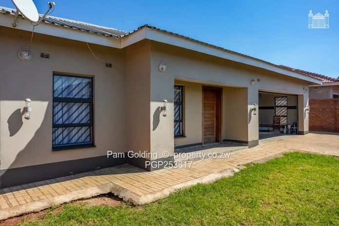 4 Bedroom House for Sale in Westgate