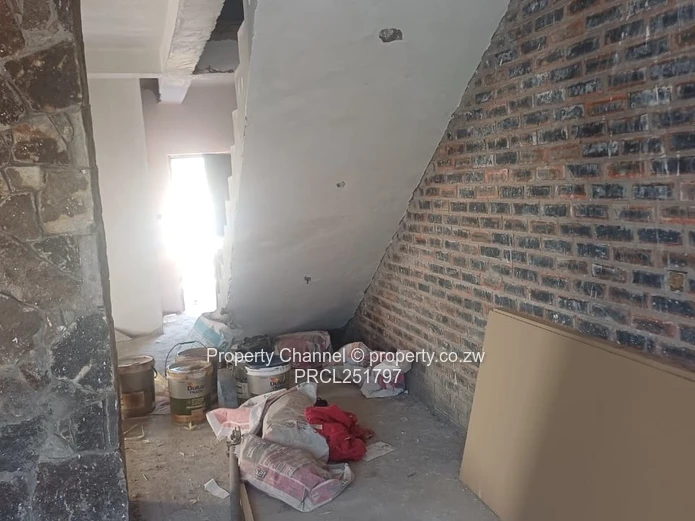 Duplex Flats For Sale In Logan Park
