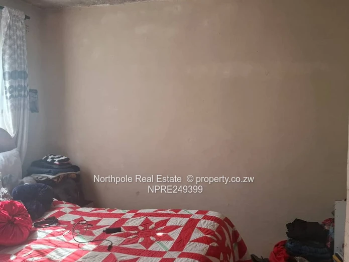 Kuwadzana Extension For A Small Family