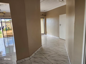 6 Bedroom House