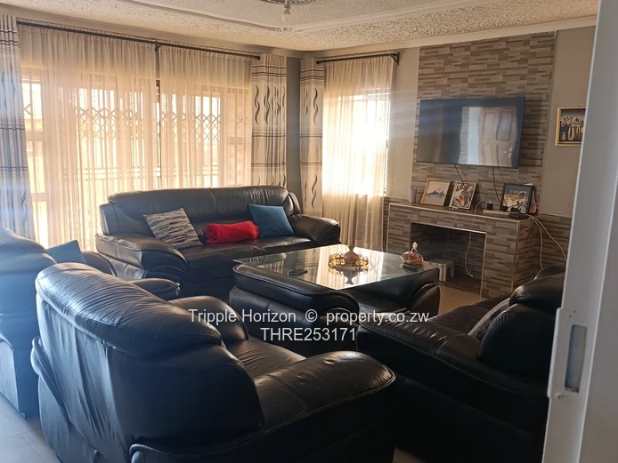 Riddle ridge Morden 3-Bed Home with Garage & Borehole 